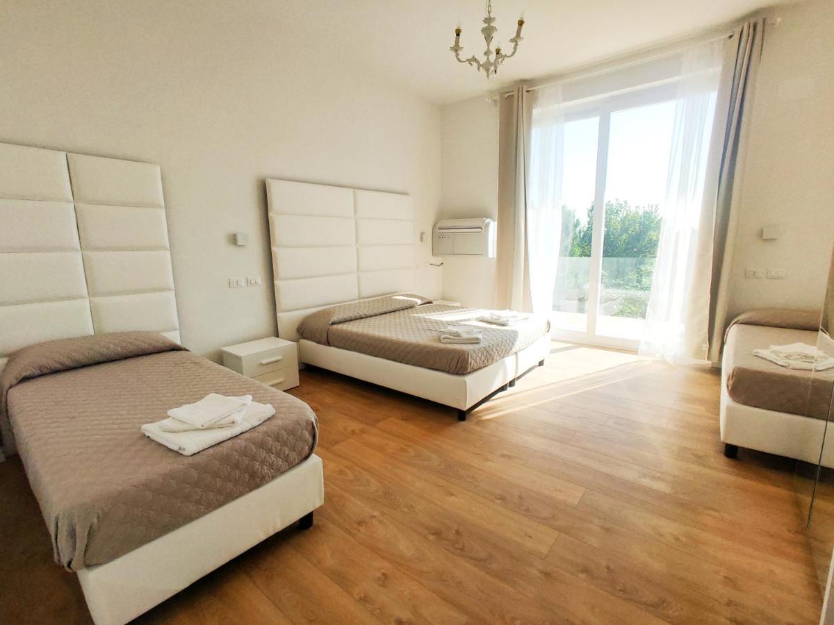 Hotel Artemide Mare Paestum Zewnętrze zdjęcie