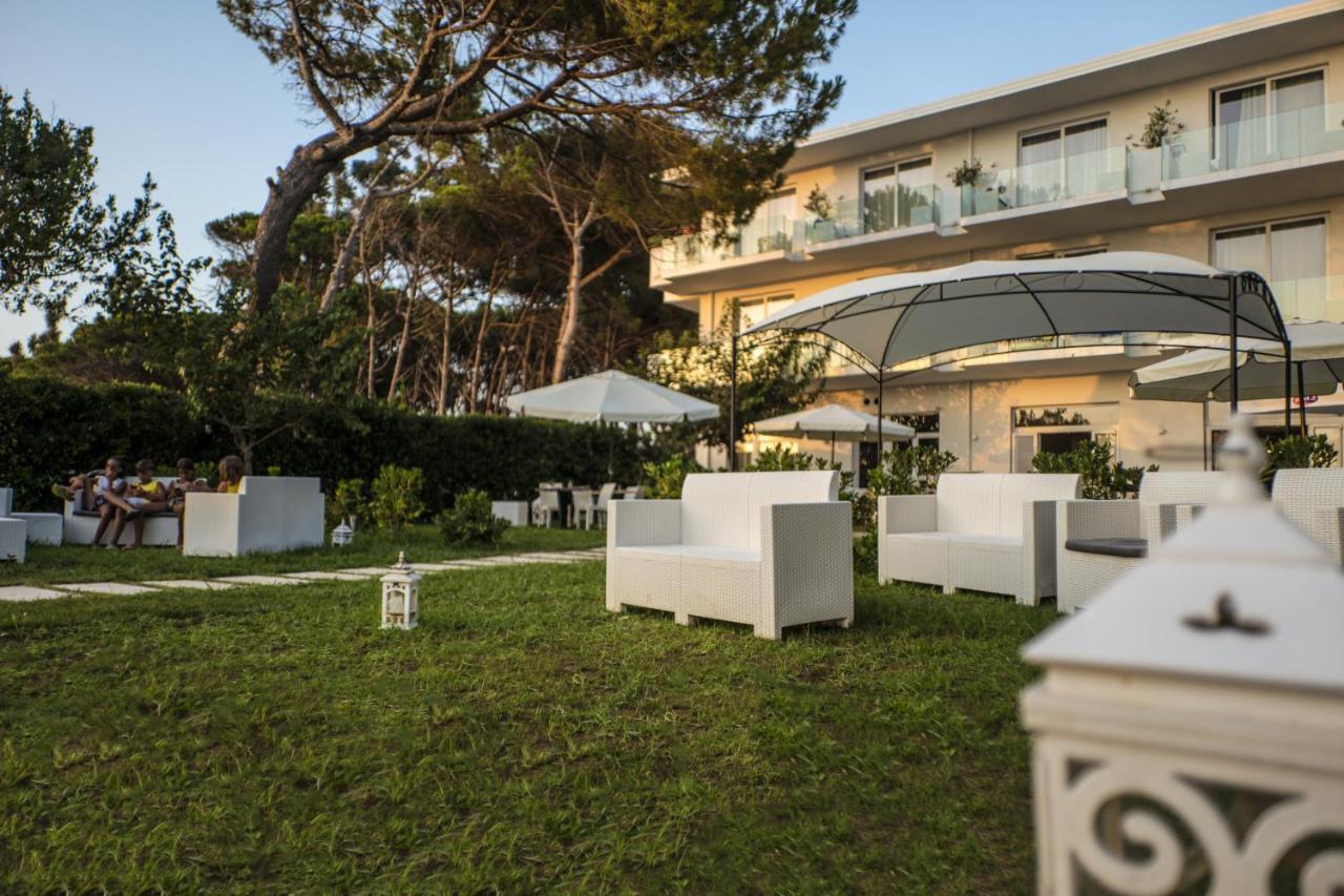 Hotel Artemide Mare Paestum Zewnętrze zdjęcie
