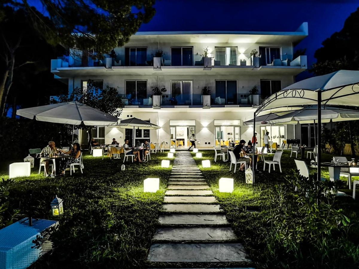 Hotel Artemide Mare Paestum Zewnętrze zdjęcie
