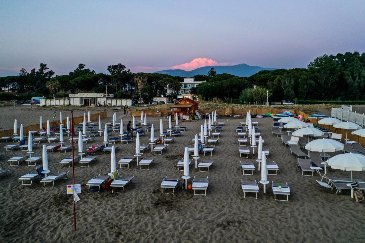 Hotel Artemide Mare Paestum Zewnętrze zdjęcie