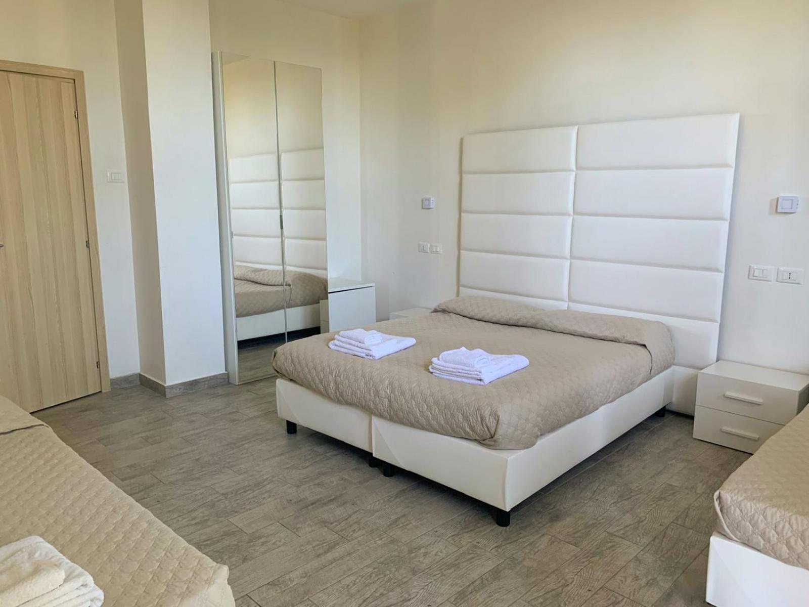 Hotel Artemide Mare Paestum Zewnętrze zdjęcie