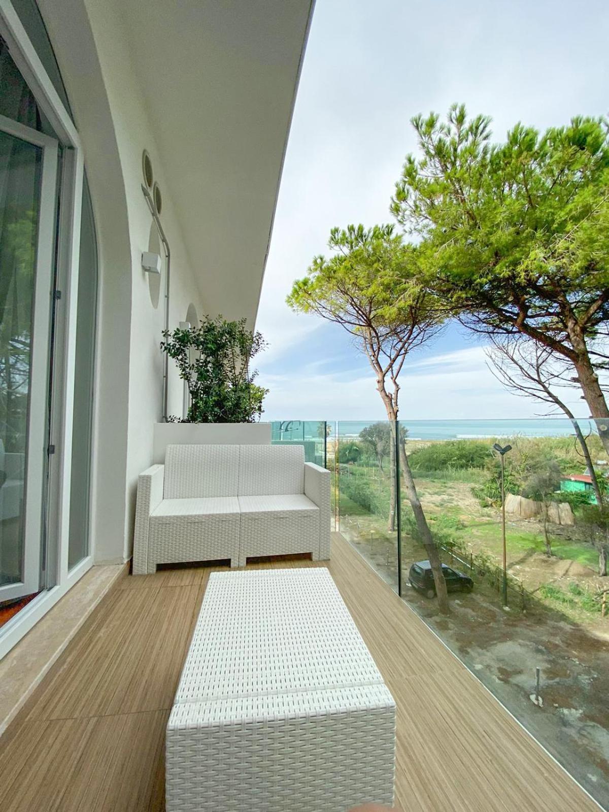 Hotel Artemide Mare Paestum Zewnętrze zdjęcie