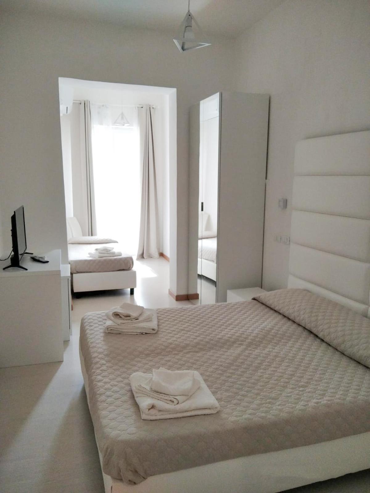 Hotel Artemide Mare Paestum Zewnętrze zdjęcie