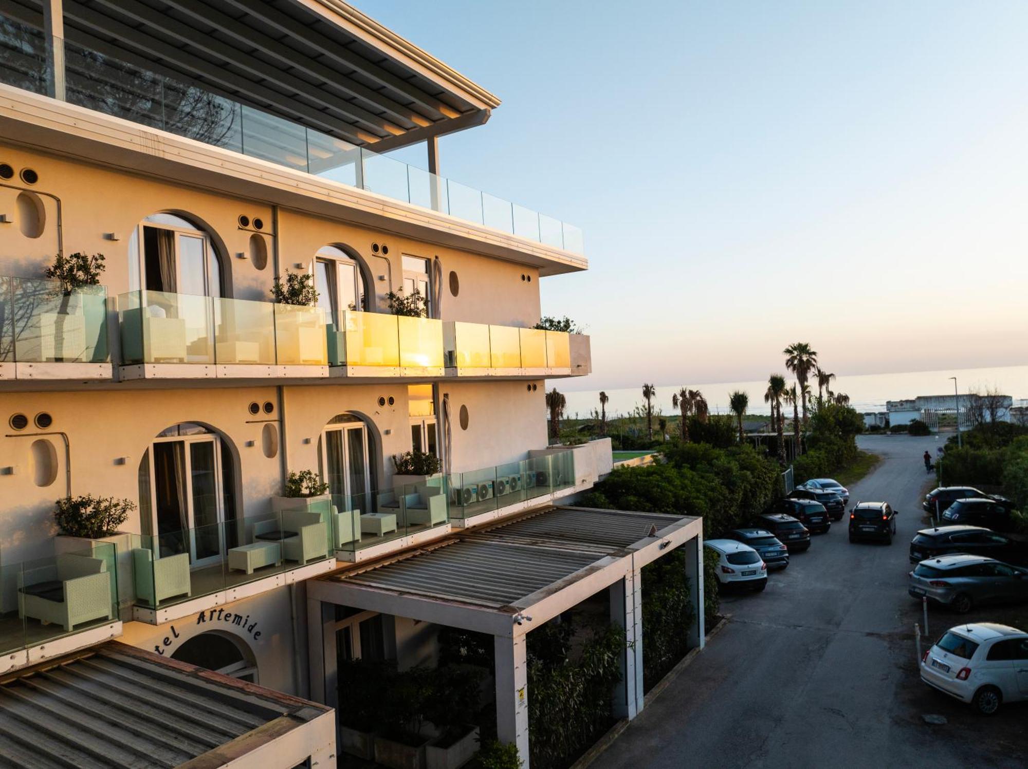 Hotel Artemide Mare Paestum Zewnętrze zdjęcie