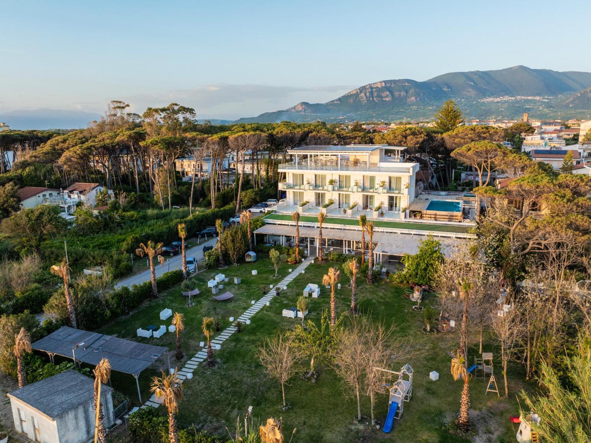 Hotel Artemide Mare Paestum Zewnętrze zdjęcie